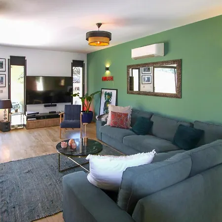Prázdninový dům Luxurious In Les Angles